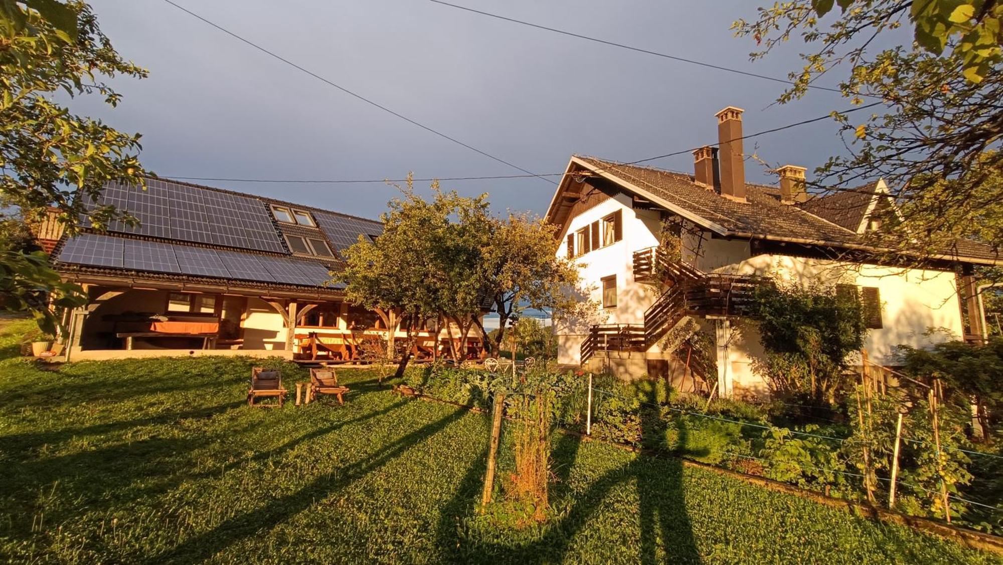 Villa Tourist Farm Strle Cerknica Exterior foto